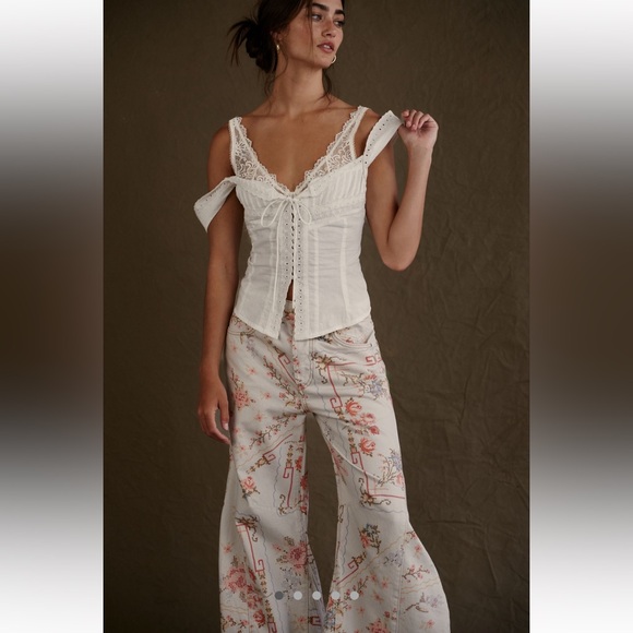 NWT We The Free Eden Printed High Slouchy Flare Jeans - Picture 1 of 7